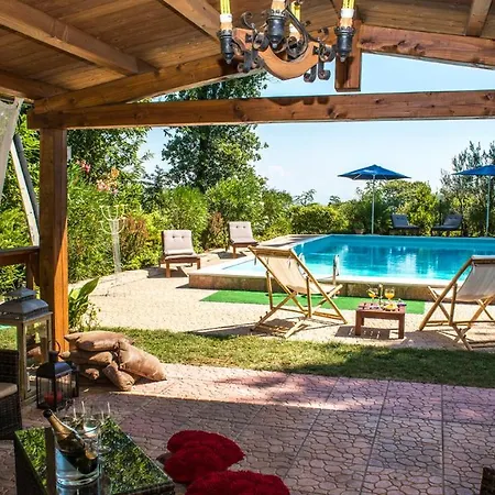 Ombrosa 8, Emma Porano