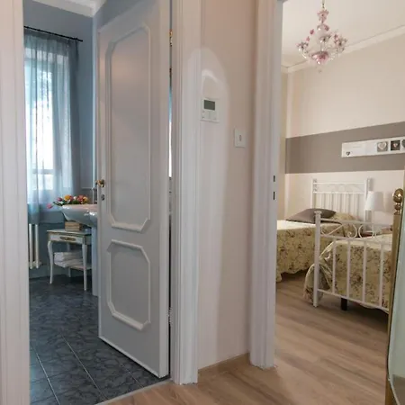 فيلة Ombrosa 8, Emma *